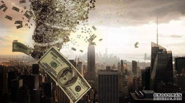 含著金鑰匙入場(chǎng)，砸60億打廣告巨虧40億，混得“最失敗”的一瓶水