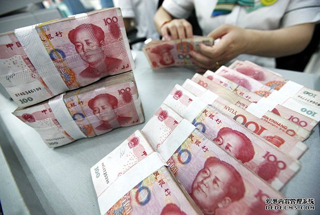 “離柜概不負責”？銀行錯將50萬轉(zhuǎn)成500萬，客戶要歸還嗎？